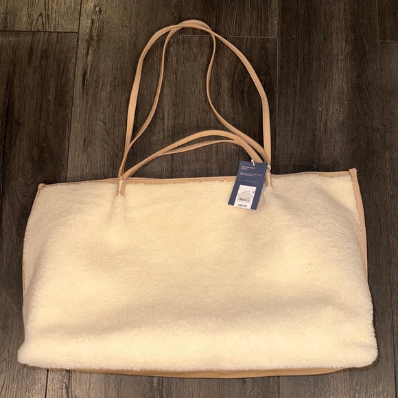 NWT Tote Bag - Picture 2 of 3